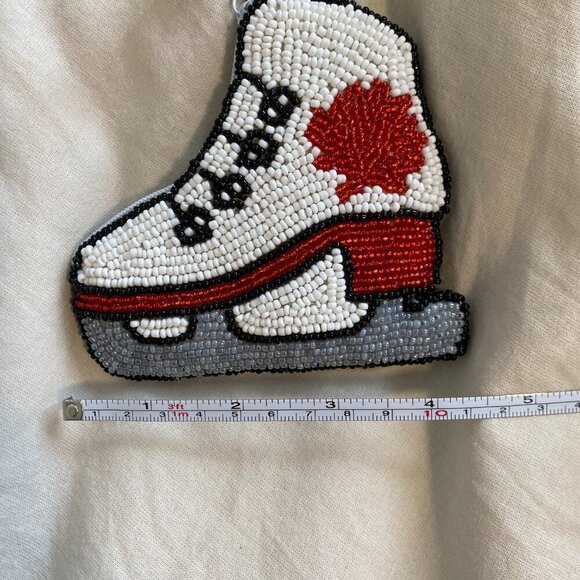 NWT‎ Beaded Coin Purse Small Wallet Canada Skate Bag - Picture 2 of 4